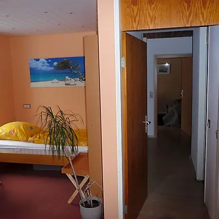 לינה וארוחת בוקר Haus Weschke